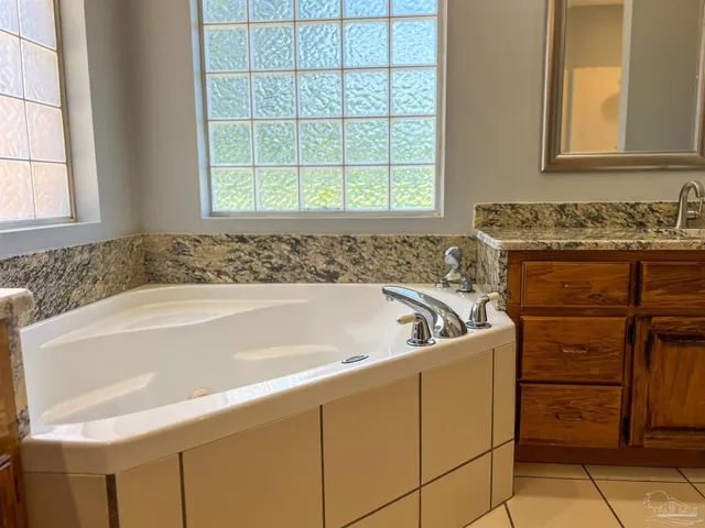 $2,250 | 7342 Wymart Road, Pensacola, FL 32526