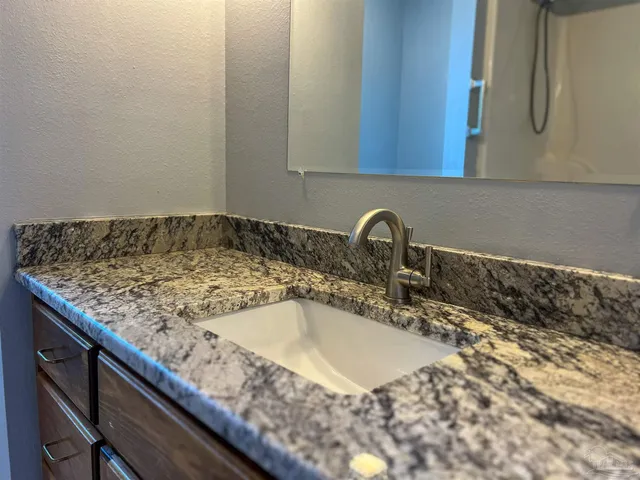 $2,250 | 7342 Wymart Road, Pensacola, FL 32526