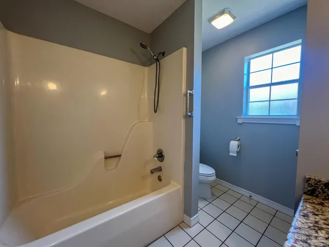 $2,250 | 7342 Wymart Road, Pensacola, FL 32526