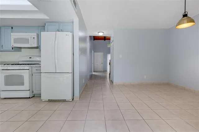 $3,100 | 11237 Southwest 112th Street, Unit 11237, Miami, FL 33176