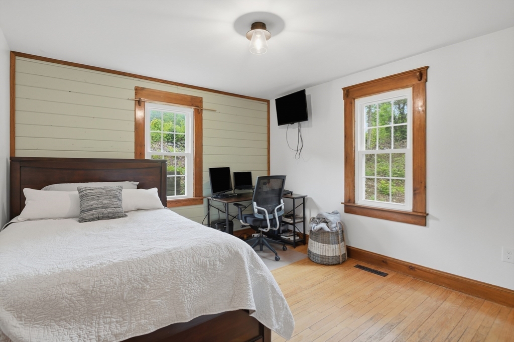 55 Century Farm Road Sutton, MA 01590 - Photo 13 of 28