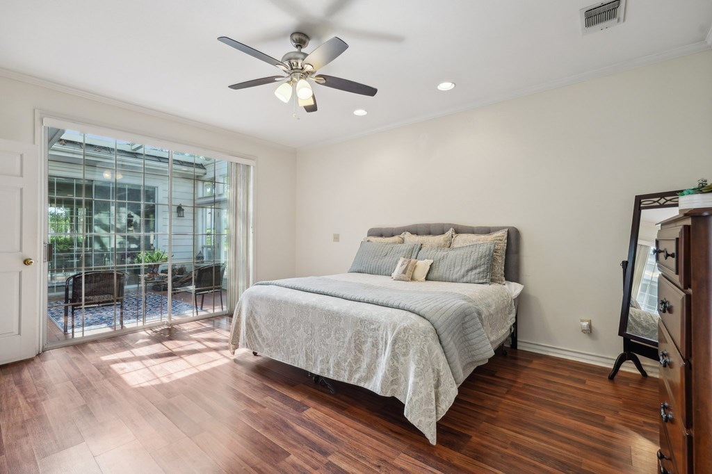 106 St Andrews Loop Kerrville, TX 78028 - Photo 13 of 32