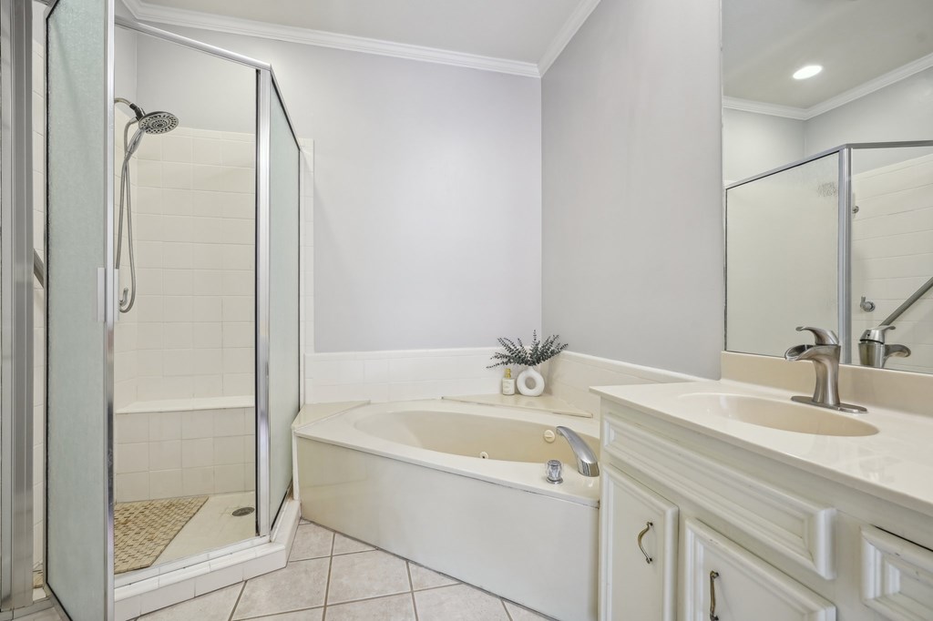 106 St Andrews Loop Kerrville, TX 78028 - Photo 15 of 32