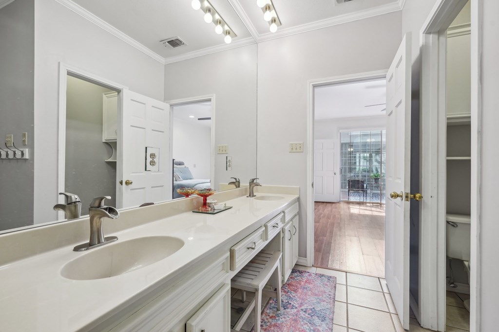 106 St Andrews Loop Kerrville, TX 78028 - Photo 16 of 32