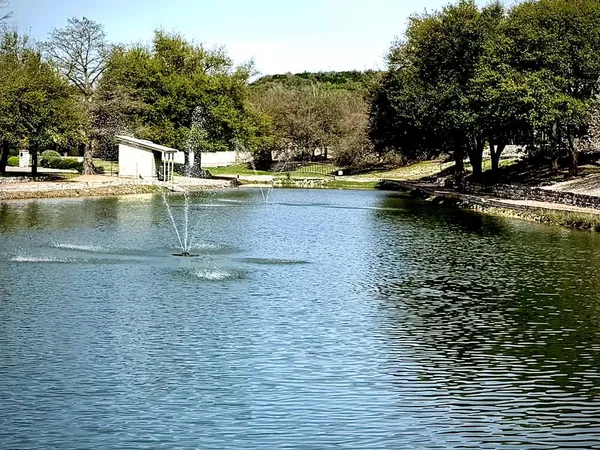 $359,000 | 106 St Andrews Loop, Kerrville, TX 78028