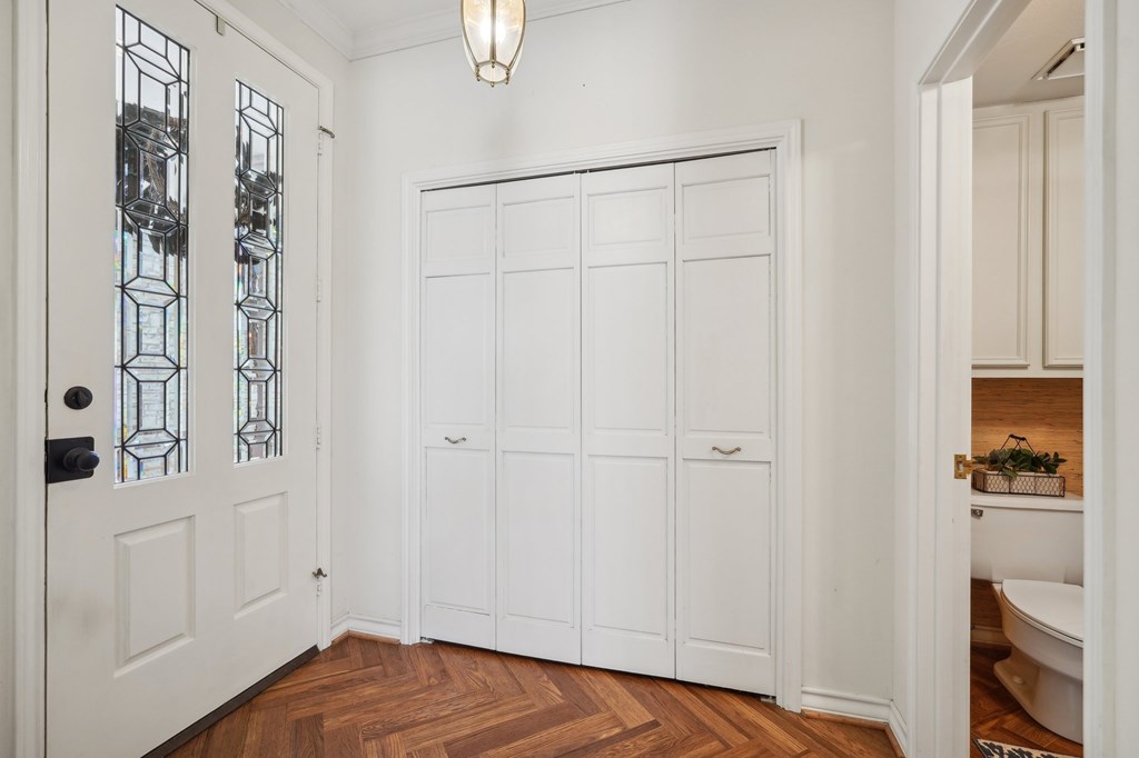 106 St Andrews Loop Kerrville, TX 78028 - Photo 4 of 32