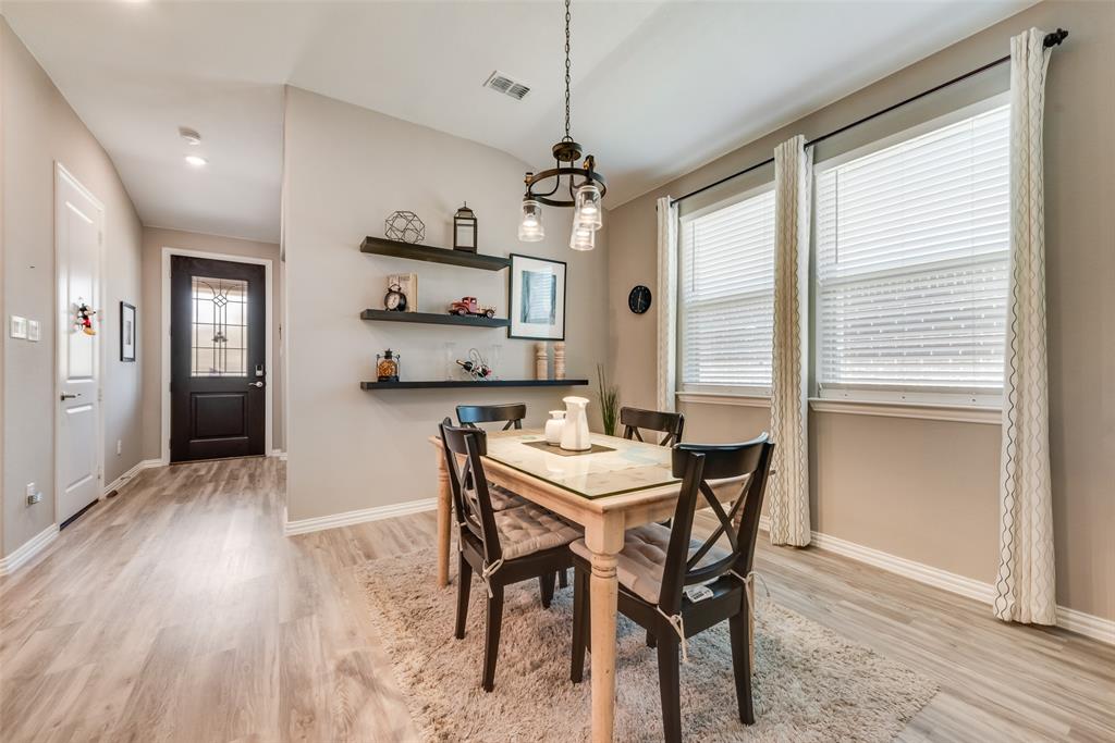 1919 Livingston Road Irving, TX 75062 - Photo 7 of 22 Gallery Image 7