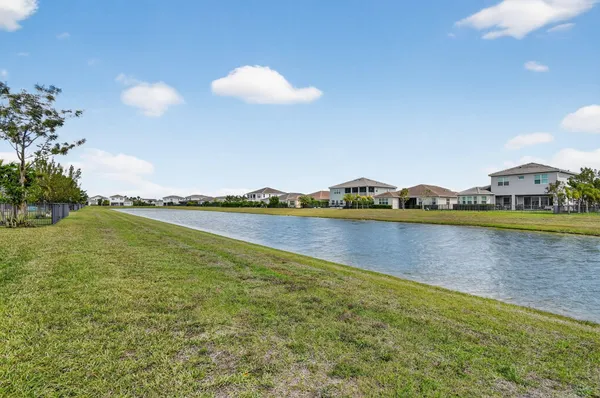 $3,600 | 4560 Ambersweet Way, The Acreage, FL 33470