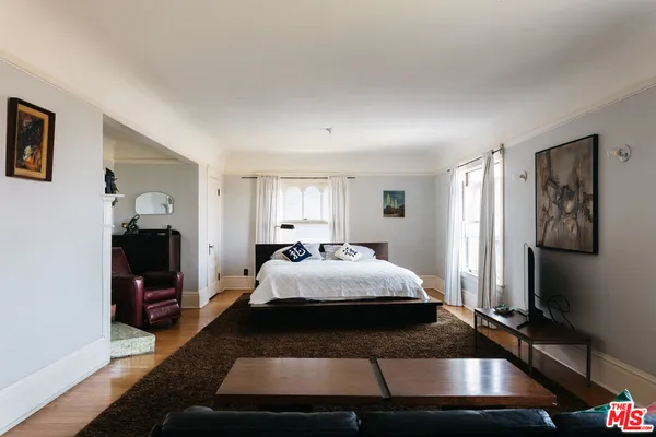 $15,400 | 1046 West Kensington Road, Los Angeles, CA 90026