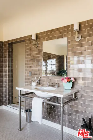 $15,400 | 1046 West Kensington Road, Los Angeles, CA 90026