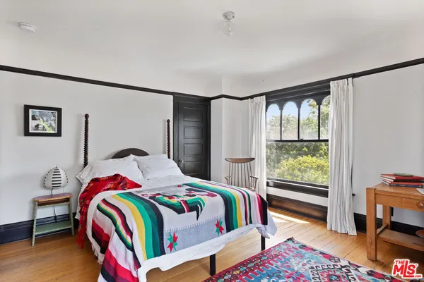 $15,400 | 1046 West Kensington Road, Los Angeles, CA 90026