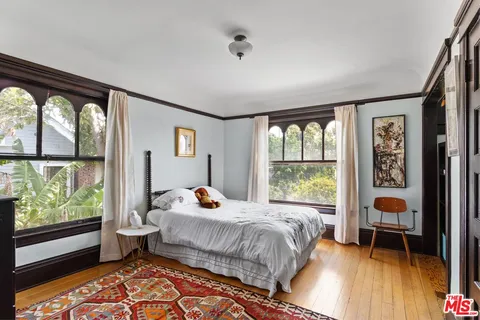 $12,000 | 1046 West Kensington Road, Los Angeles, CA 90026