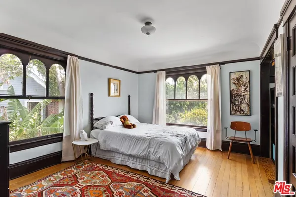 $15,400 | 1046 West Kensington Road, Los Angeles, CA 90026