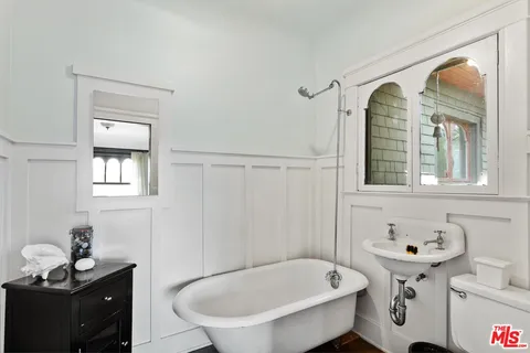 $12,000 | 1046 West Kensington Road, Los Angeles, CA 90026