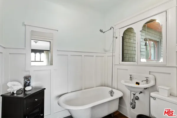 $15,400 | 1046 West Kensington Road, Los Angeles, CA 90026