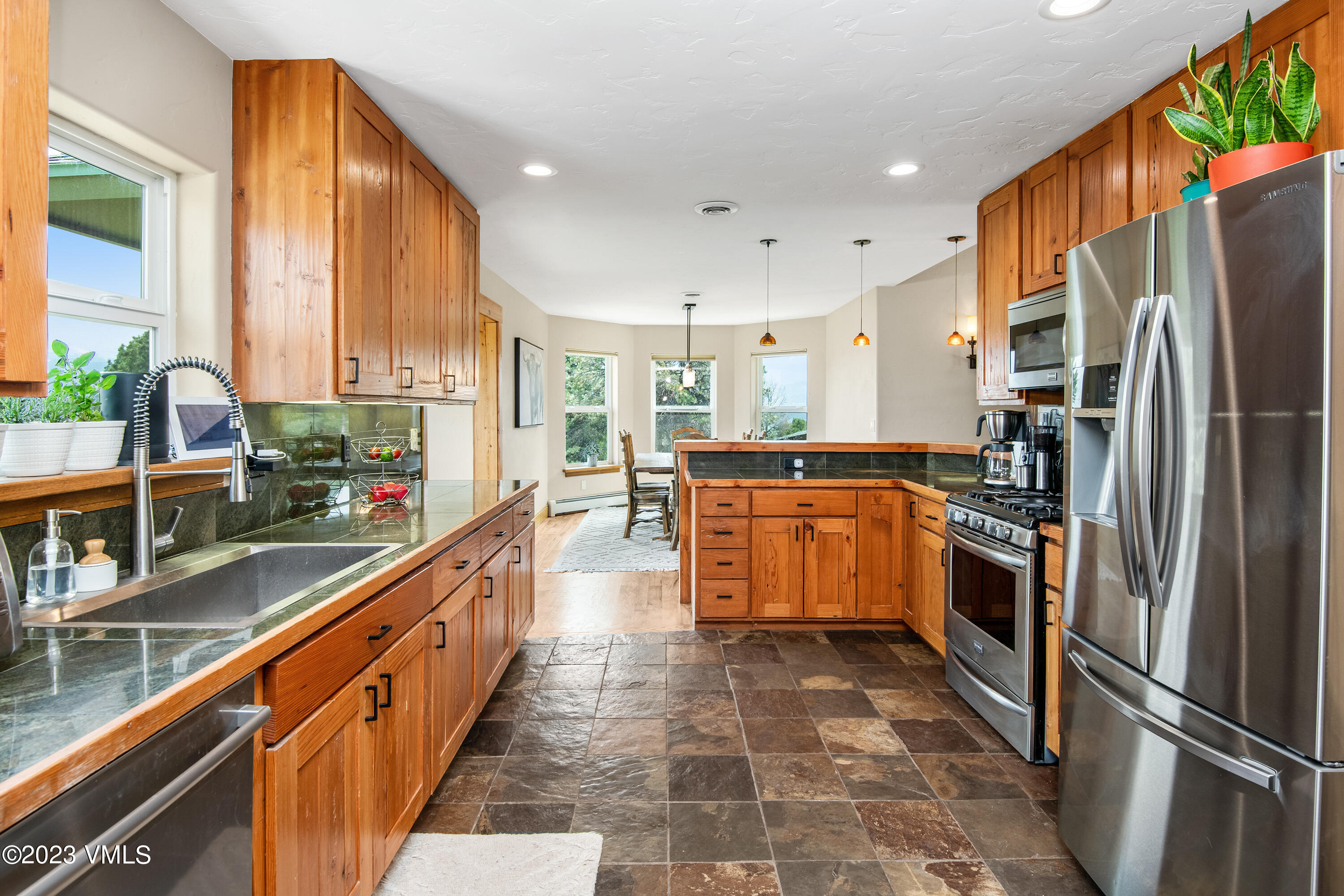 686 Mesa Drive Eagle, CO 81631 - Photo 16 of 73 Welcome Home