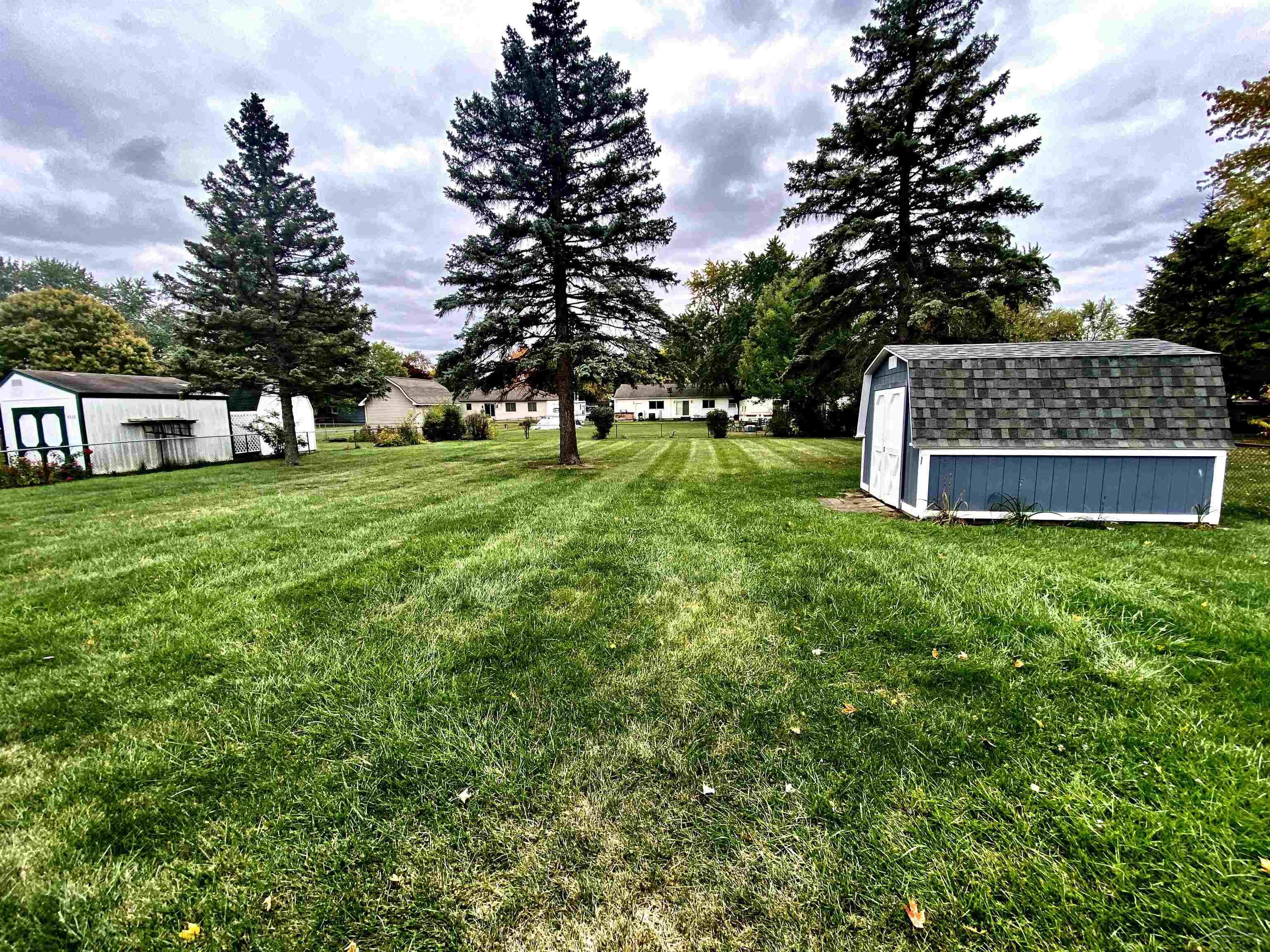 4302 Risedorph Street Burton, MI 48509 - Photo 3 of 18 50092643-2.JPG