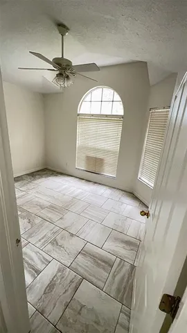 $2,600 | 8517 Fawn Creek Drive, Tampa, FL 33626