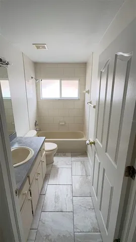 $2,600 | 8517 Fawn Creek Drive, Tampa, FL 33626