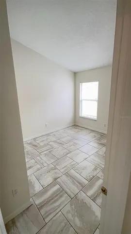 $2,600 | 8517 Fawn Creek Drive, Tampa, FL 33626