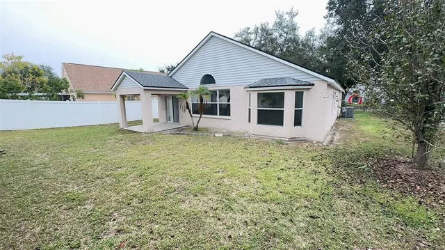 $2,600 | 8517 Fawn Creek Drive, Tampa, FL 33626