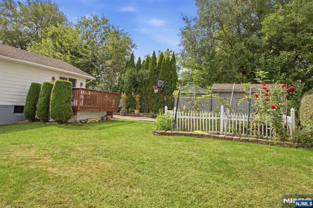 14 Leonard Road Butler, NJ 07405 - Photo 22 of 29 Gallery Image 22