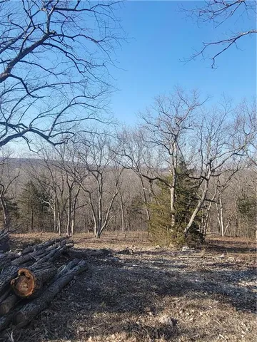 $8,000 | 33 East Ridgewood Circle, Linn Valley, KS 66040