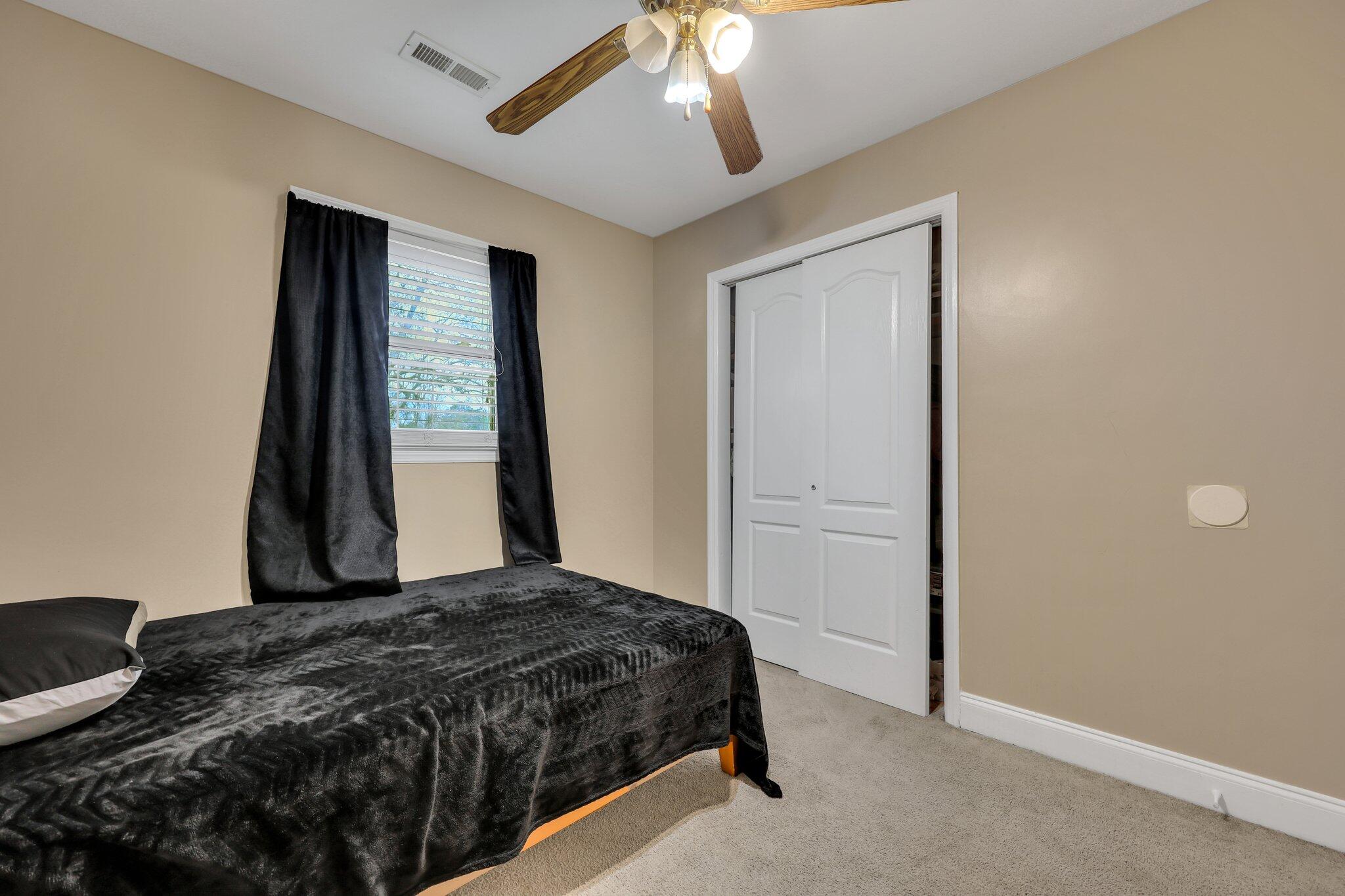 40 Stanhope Road Goose Creek, SC 29445 - Photo 27 of 35 Bedroom 3
