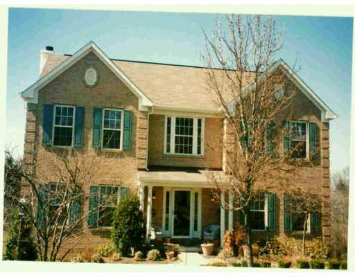 542 Meade Drive McKees Rocks, PA 15136 - Photo 1 of 7 Exterior Front.