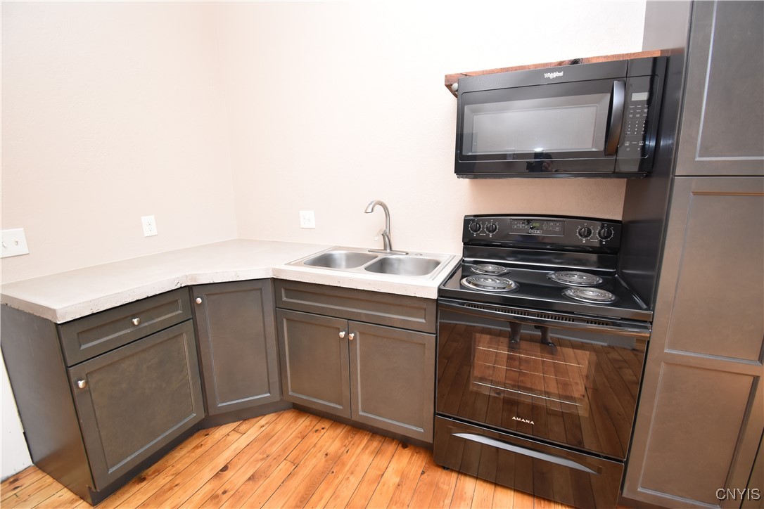 170 Court Street, Unit 2 Watertown, NY 13601 - Photo 4 of 13 New appliances