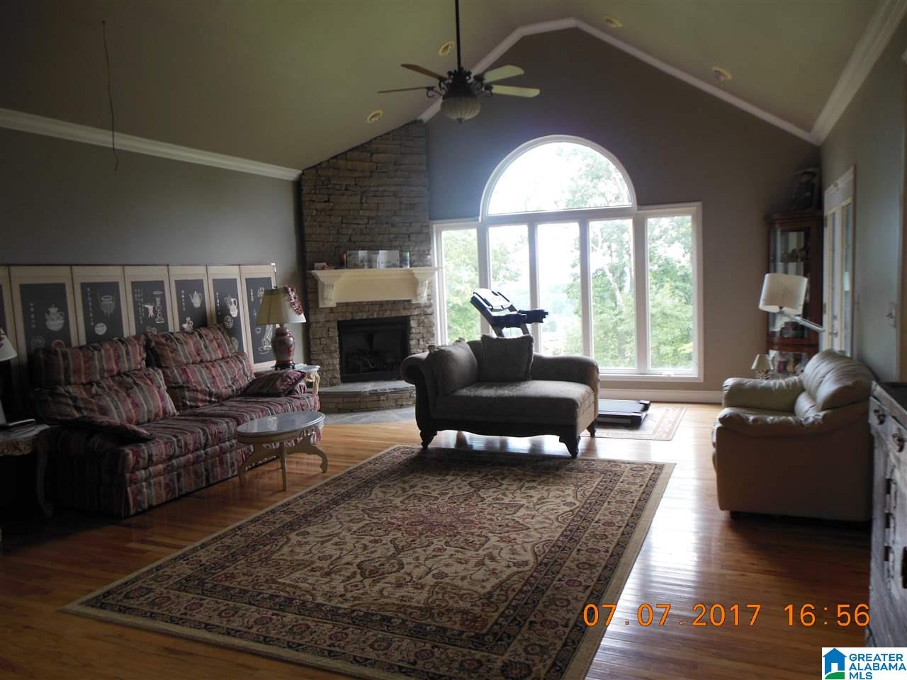 200 Flamingo Road Rainbow City, AL 35906 - Photo 7 of 50