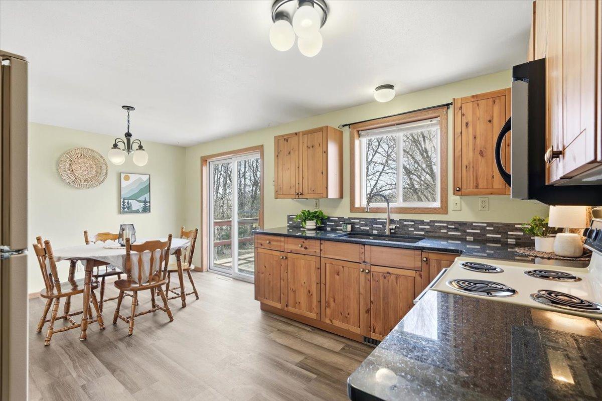 1840 Winding Trail Road New Richmond, WI 54017 - Photo 5 of 25
