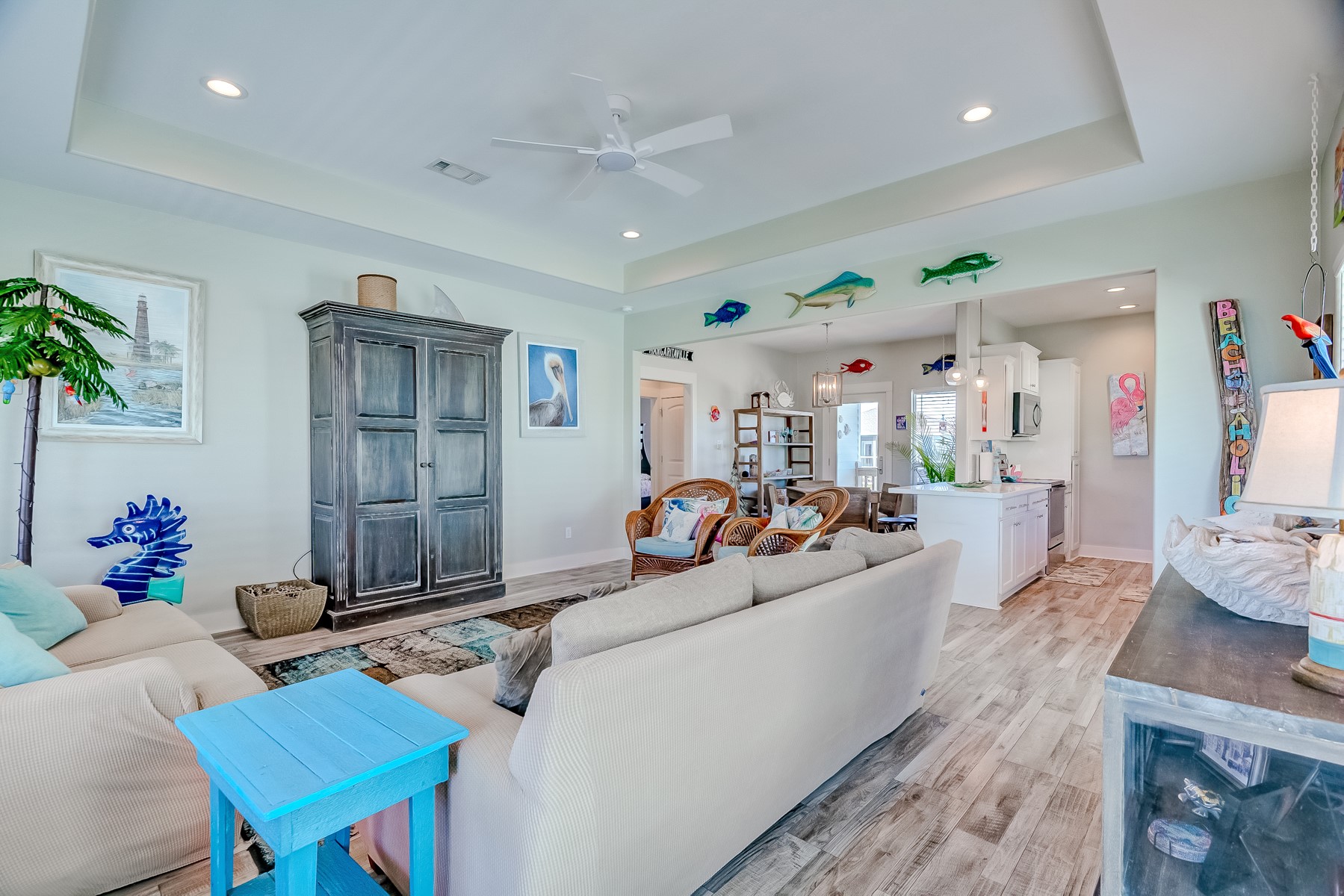 3292 Hidden Gold Crystal Beach Crystal Beach, TX 77650 - Photo 5 of 28 a living room with furniture and a flat screen tv