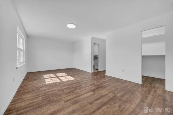 $465,000 | 1335 Tupelo Court, North Brunswick, NJ 08902