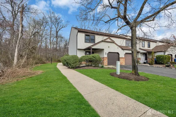 $465,000 | 1335 Tupelo Court, North Brunswick, NJ 08902
