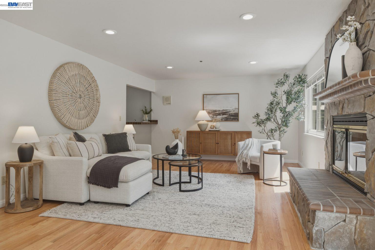 26 Oak Road Orinda, CA 94563 - Photo 16 of 46 Gallery Image 16