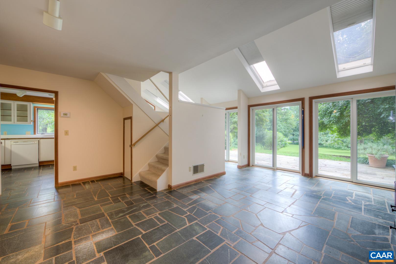 305 Cedar Bluff Road Charlottesville, VA 22901 - Photo 21 of 37