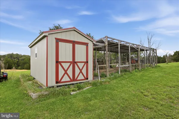 $1,300,000 | 2121 South Pifer Road, Star Tannery, VA 22654