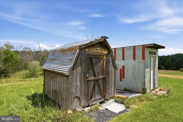 $1,300,000 | 2121 South Pifer Road, Star Tannery, VA 22654