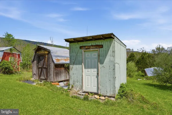 $1,300,000 | 2121 South Pifer Road, Star Tannery, VA 22654