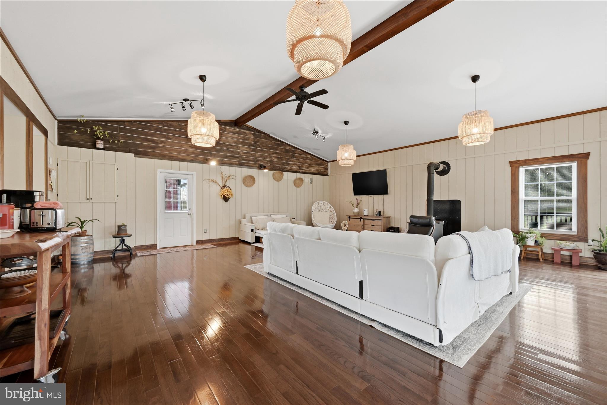 2121 South Pifer Road Star Tannery, VA 22654 - Photo 76 of 127 Living Room