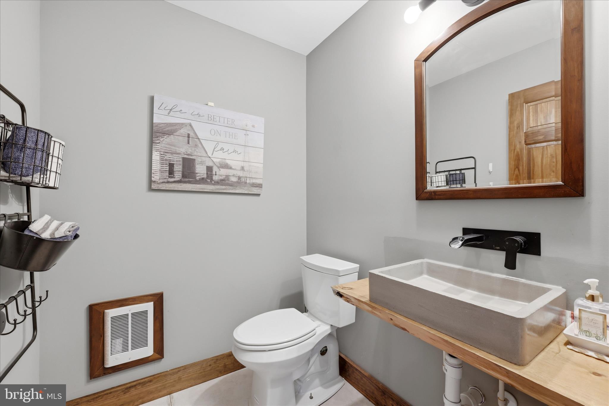 2121 South Pifer Road Star Tannery, VA 22654 - Photo 85 of 127 Bathroom
