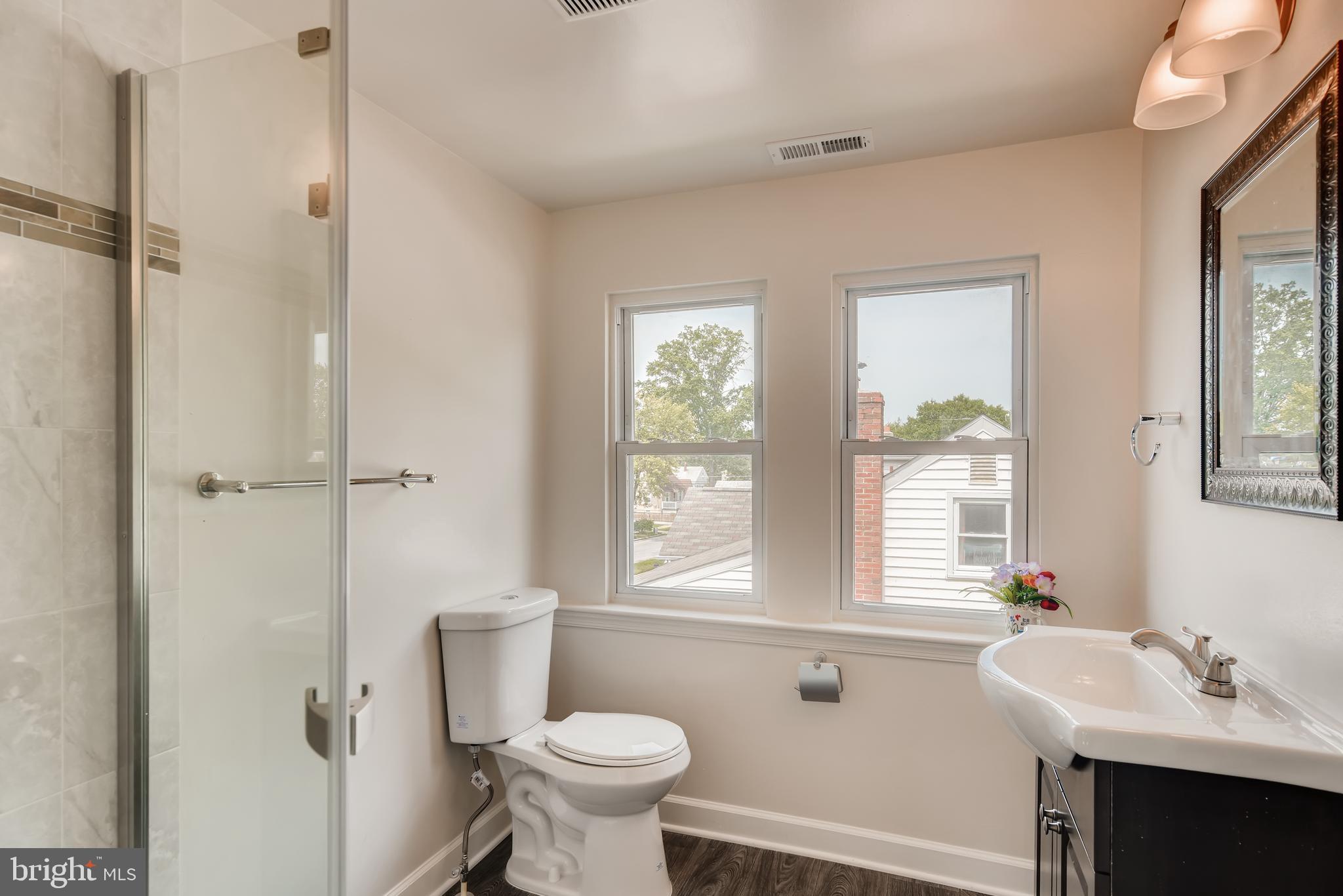 2610 Canterbury Road Baltimore, MD 21234 - Photo 22 of 29 UPPER LEVEL NEW FULL BATH