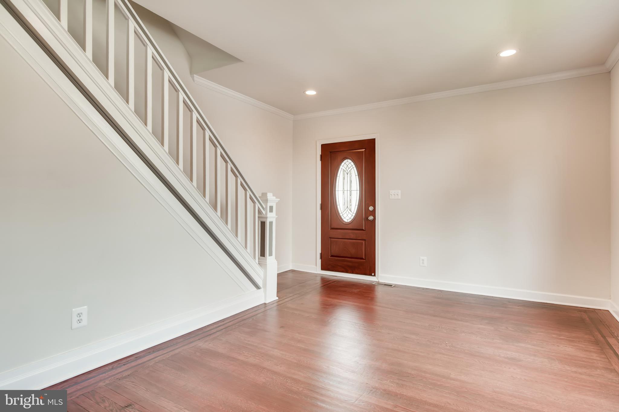 2610 Canterbury Road Baltimore, MD 21234 - Photo 4 of 29 INVITING ENTRANCE
