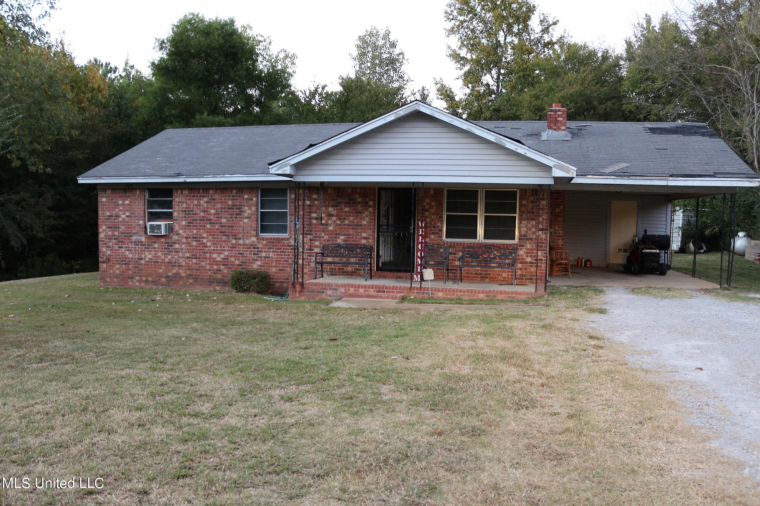 88 School House Road Byhalia, MS 38611 - Photo 1 of 9 IMG_6133