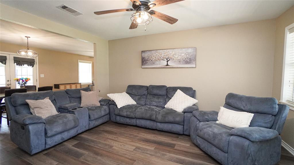 340 Northside Quinlan, TX 75474 - Photo 4 of 29