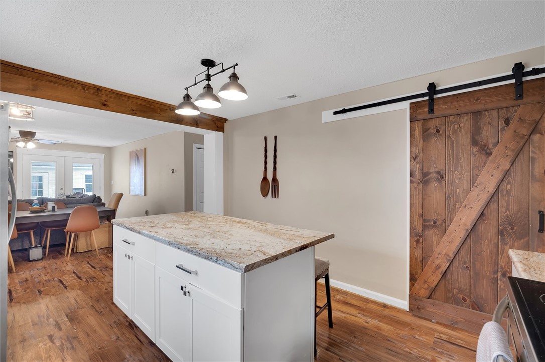 460 West Queen Street Pendleton, SC 29670 - Photo 12 of 19