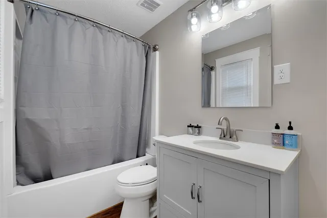 $255,000 | 460 West Queen Street, Pendleton, SC 29670