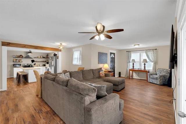 $255,000 | 460 West Queen Street, Pendleton, SC 29670