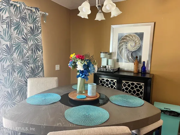 $284,700 | 1567 Slash Pine Court, Orange Park, FL 32073